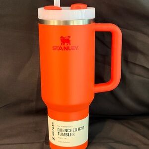 Stanley Orange Quencher H2.0 Tumbler with Handle